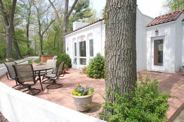 Selling the Dream — Bartletts' Beverly Shores